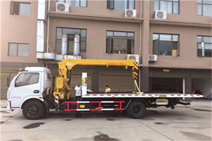 凤山附近汽车轮胎更换