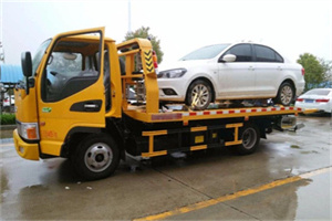 凤山附近拖车救援24小时服务热线